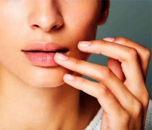 Акварельные губы сколько держатся. Что такое татуаж губ в акварельной технике? Фото до и после, отзывы, преимущества и недостатки