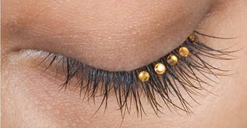 Чем можно обезжирить ресницы перед наращиванием. Что такое и особенности использования 12