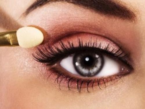 Оттенки теней для серо-голубых глаз. Холодный цветотип 03