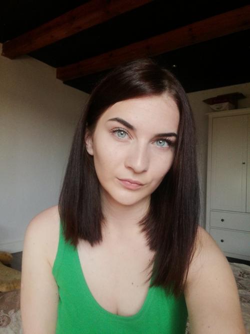 Масло усьмы для бровей до и после. Обзор масла усьмы и микс-масел для ресниц: восстанавливаем ресницы и растим брови