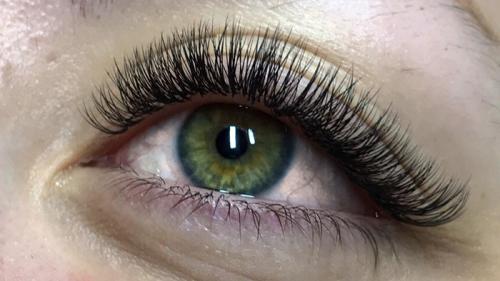 Наращивание ресниц пошагово. Что означает наращивание ресниц, пошаговая инструкция