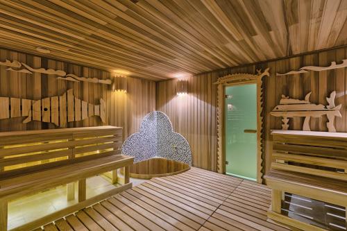 Татуаж бровей можно ли в баню. Сколько нельзя ходить в баню после татуировки