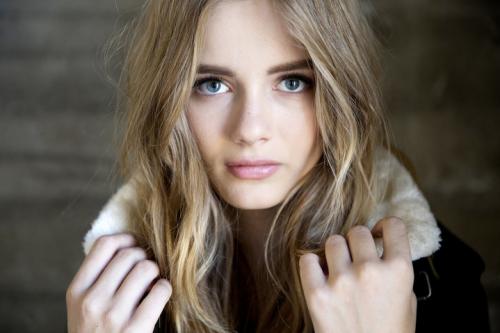 Как правильно нанести тушь на ресницы. Как правильно красить ресницы тушью: секреты стилистов 05 Как правильно нанести тушь на ресницы. Как правильно красить ресницы тушью: секреты стилистов 05