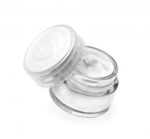 База под макияж. Как выбрать базу для макияжа?