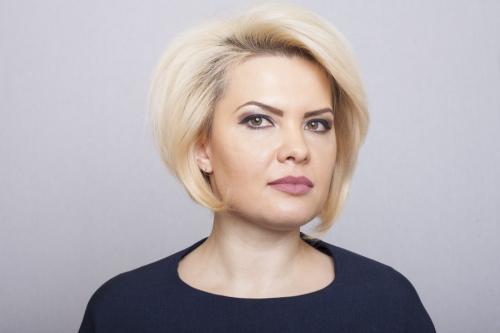 Челка молодит или старит. Какой тип челки хорошо молодит лицо 15 Челка молодит или старит. Какой тип челки хорошо молодит лицо 15