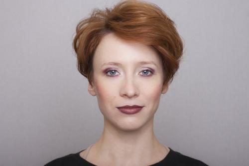 Челка молодит или старит. Какой тип челки хорошо молодит лицо 16 Челка молодит или старит. Какой тип челки хорошо молодит лицо 16