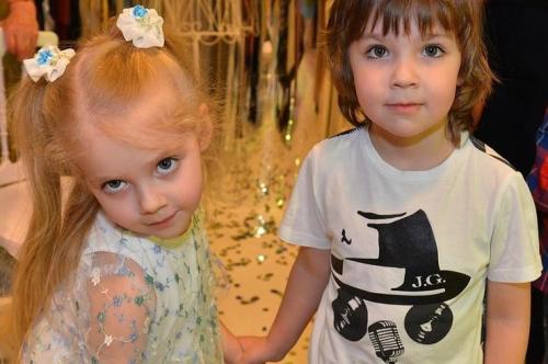 Сколько лет Пугачевой и галкину. Топ самых модных курток на весну-2020: какие модели выбрать и с чем их носить