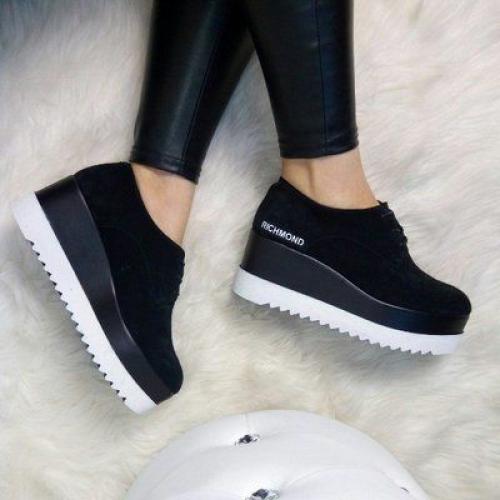 С чем носить ботинки на толстой подошве. С чем носить ботинки на платформе