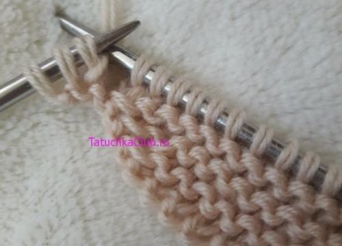 Какими спицами вязать шапку бини. Мастер класс по вязанию шапки бини с укороченными рядами платочной вязкой.