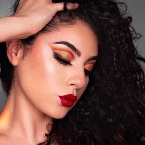 Хайлайтер на лице. Хайлайтер: подробное бьюти-досье