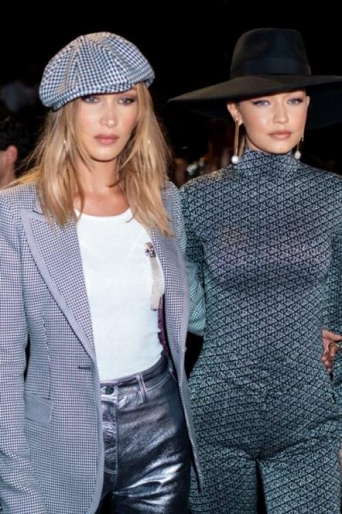 Что звезды носят этой осенью. 5 модных вещей этой осени, которые уже сейчас вовсю носят звезды