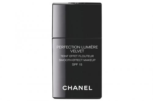 Каким тональным кремом пользуются визажисты. Выбор звездных визажистов: 10 лучших тональных кремов, которые используют профи