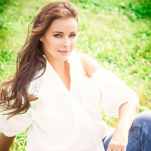 Оксану Федорову высмеяли за «клоунские» брови