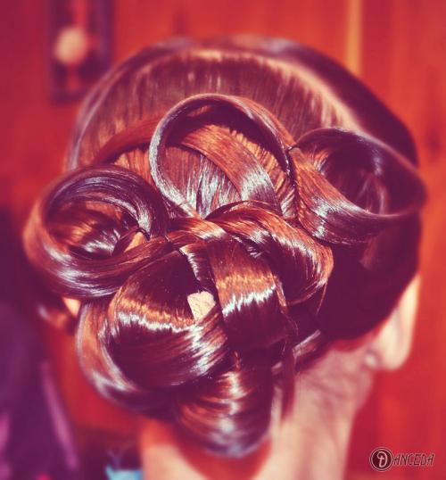 Прически для бальных танцев видео уроки. Разнообразные варианты