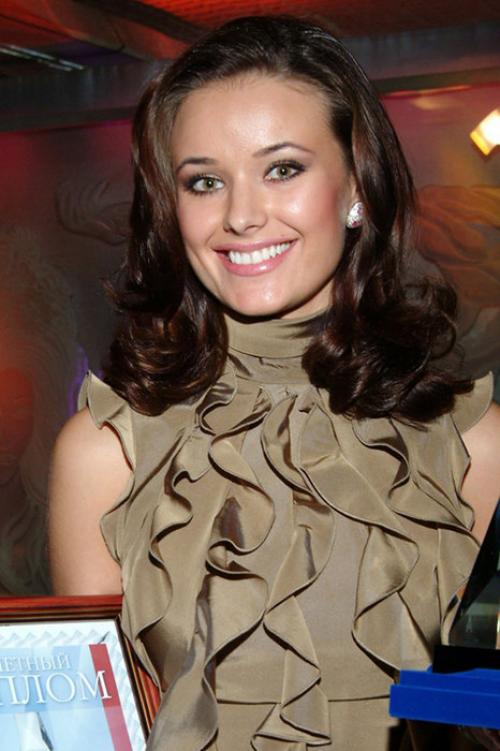 Макияж Оксаны Федоровой, фото. Бьюти-эволюция Оксаны Федоровой: от первой красавицы до примерной мамы