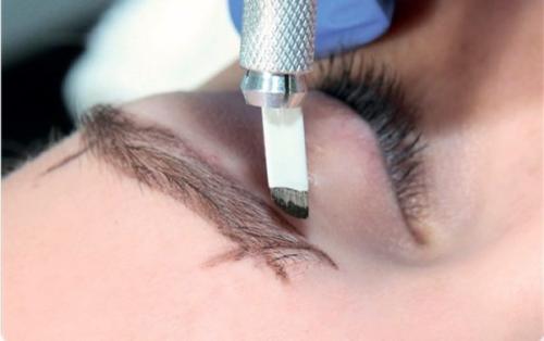 Микроблейдинг бровей. Что такое микроблейдинг бровей