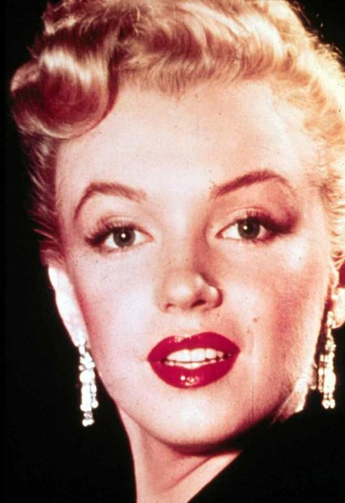 Мэрилин Монро прикус. Мэрилин Монро: в погоне за вечной молодостью