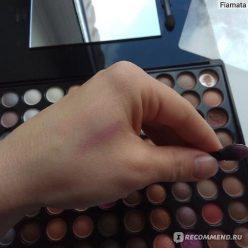 Большая палетка теней на любой вкус и цвет. Большое разнообразие и хорошее качество!