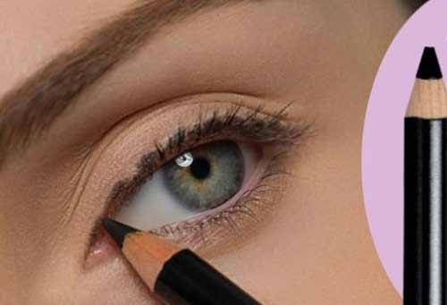 Хитрости визажистов. Аккуратные стрелочки