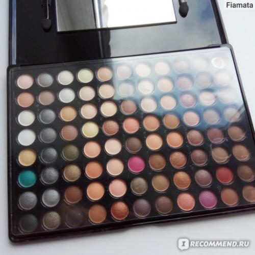 Большая палетка теней на любой вкус и цвет. Большое разнообразие и хорошее качество!