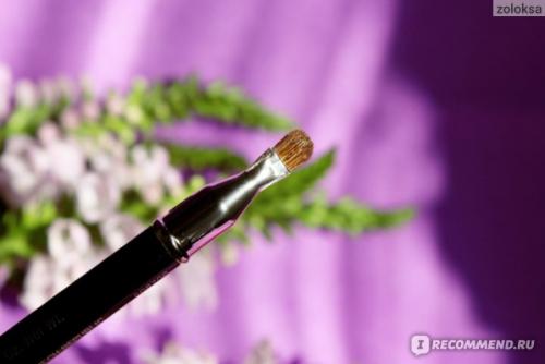 Фиолетовый карандаш для глаз. Стойкий двусторонний карандаш для глаз с кистью, в оттенке #10 (фиолетовый), очень красивый и качественный. Фото и макияж!