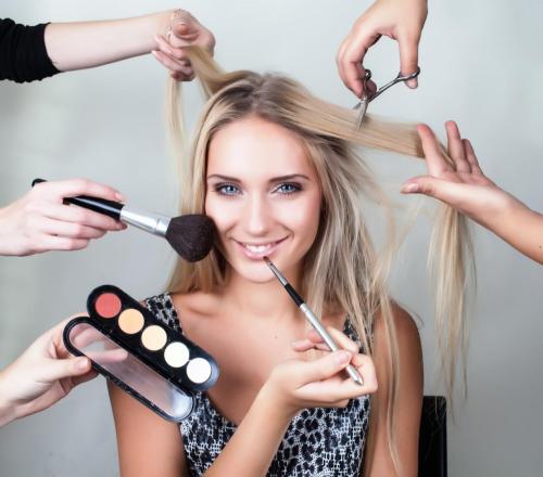 Выгодно ли быть визажистом. Как стать визажистом? Плюсы и минусы профессии, кому она подойдет