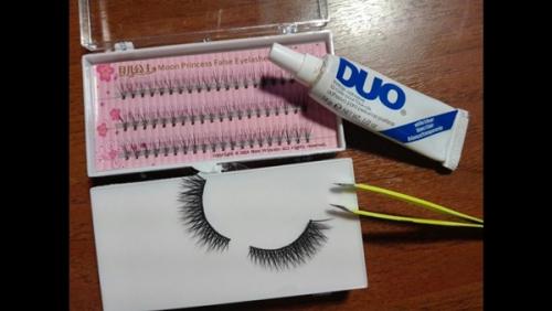 Каким клеем клеить ресницы накладные. Что нужно для приклеивания ресниц