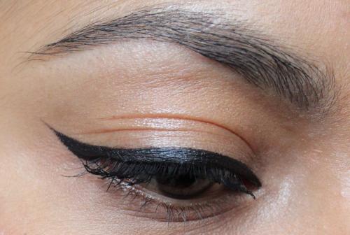 Татуаж век минусы. Татуаж век: плюсы и минусы