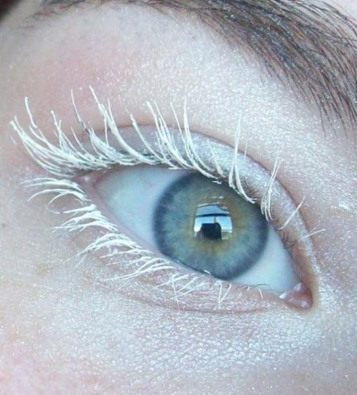 Белые накладные ресницы. Ресницы белого цвета: как это делается