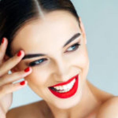 Вельвет бровей. Особенности процедуры VELVET для бровей