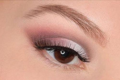 Как красить глаза с опущенными веками. Макияж для глаз с нависшим веком