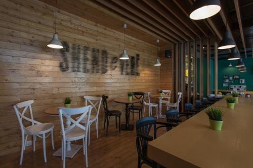 Какой лак выбрать для деревянного пола. Разновидности лаков для пола и советы по выбору состава