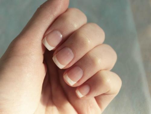Белый френч на розовом фоне. Белый френч — изящный классический маникюр. 95 фото лучших вариантов + видео!