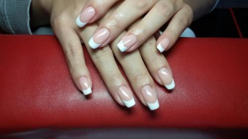 Белый френч на розовом фоне. Белый френч — изящный классический маникюр. 95 фото лучших вариантов + видео!