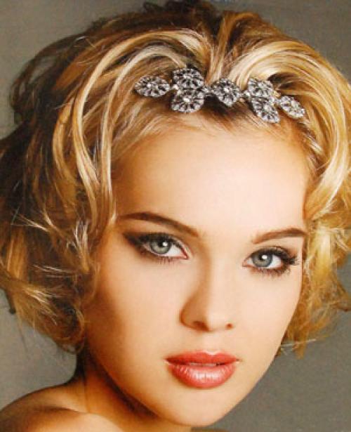 Чем заколоть волосы сверху. Как заколоть волосы (38 фото) необычно и красиво!
