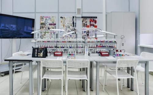 Курсы по маникюру. Обучение маникюру: как правильно выбрать курсы?