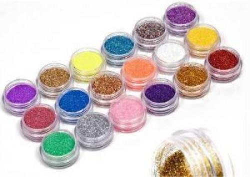 Глиттер. Что такое глиттер для ногтей