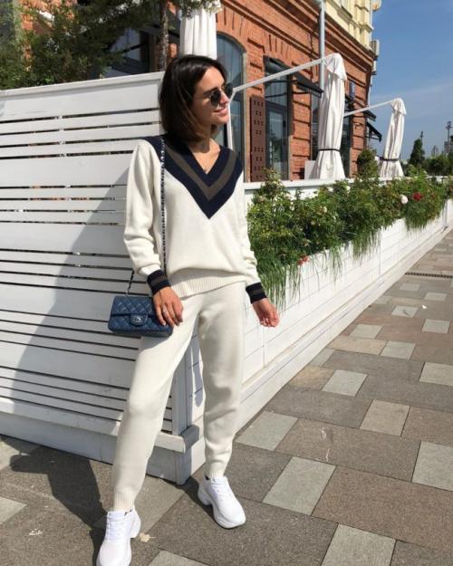 Красивые кофточки для женщин. Модные тенденции на свитерах и кофтах