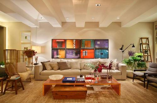 Цвет слоновой кости маникюр. Нюдовый маникюр с применением лака оттенка слоновой кости 07