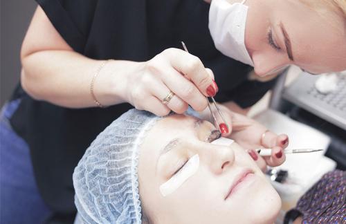 Ламинирование ресниц минусы. Гид по бьюти-процедурам: все плюсы и минусы ламинирования ресниц