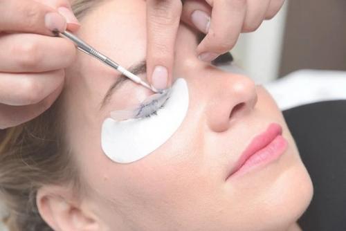 Ламинирование ресниц виды изгибов. Модная процедура: ламинирование бровей и ресниц