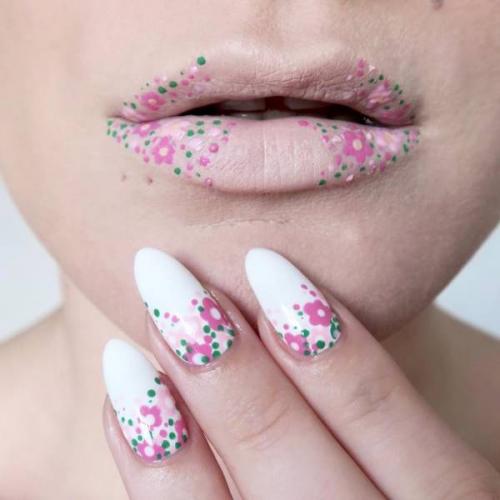 Рисунки на ногтях цветы. Дизайн маникюра с цветами