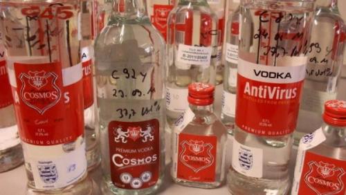 Водка от коронавируса не помогает. Водка в качестве антисептика от коронавируса — поможет ли
