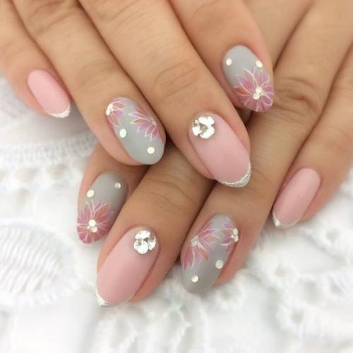 Рисунки на ногтях цветы. Дизайн маникюра с цветами