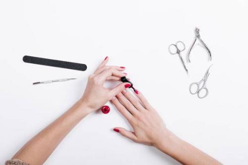 Рисунки на ногтях цветы. Дизайн маникюра с цветами