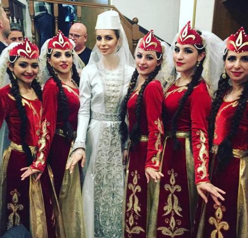 Грузинские женщины, какие они. Грузинские девушки: внешность, воспитание, имена