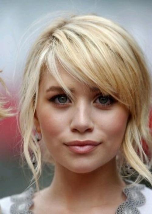 Стрижки для круглого лица после 50 лет. Варианты и советы 02 Стрижки для круглого лица после 50 лет. Варианты и советы 02