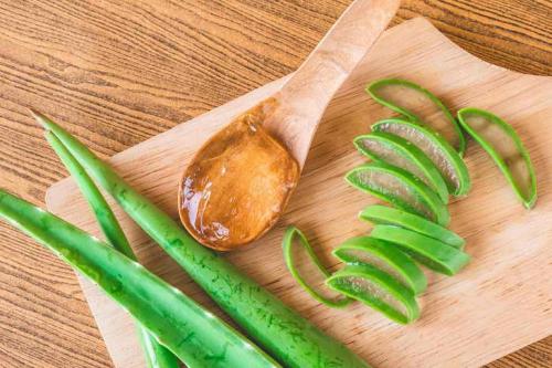 Маски с экстрактом алоэ для лица. Как действует алоэ в маске на кожу