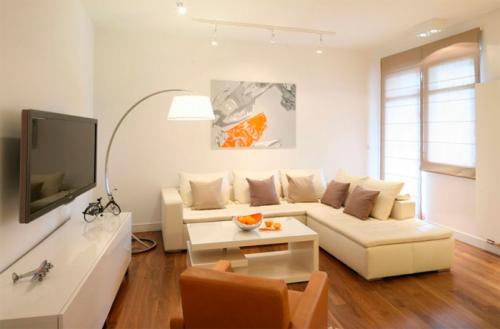 Холодные оттенки маникюр. 5 идей для маникюра в холодный сезон 17 Холодные оттенки маникюр. 5 идей для маникюра в холодный сезон 17