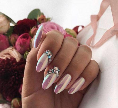 Втирка серебряная вспышка, как наносить. Как правильно наносить втирку на ноготь, что бы получить хороший зеркальный эффект